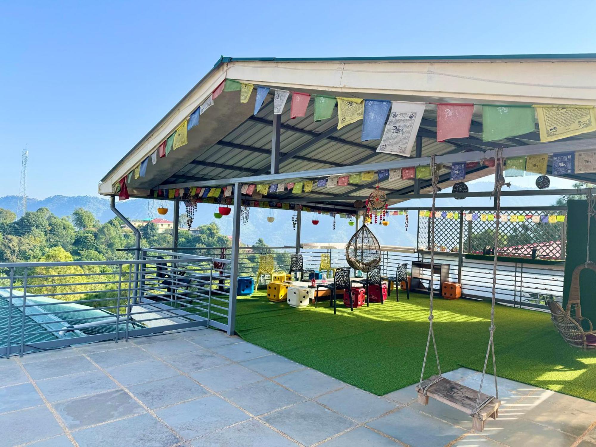 The Auriga 3Bhk Fully Entair Villa With Bonfire In Kasauli I Pvt Stay I Open Air Terrace I Kitchen Livingroom I Lawn Bonfire I Gaming Zone 外观 照片
