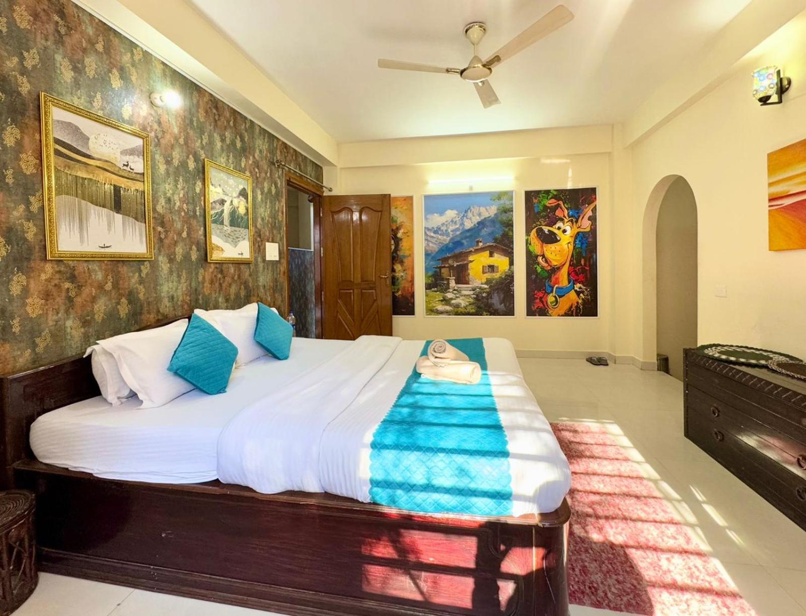 The Auriga 3Bhk Fully Entair Villa With Bonfire In Kasauli I Pvt Stay I Open Air Terrace I Kitchen Livingroom I Lawn Bonfire I Gaming Zone 外观 照片